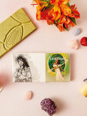tablette émeraude : chocolat blanc végétal 35% de cacao (à base de lait de riz et de coco), matcha, vegan et sans gluten réalisé par végéta'ly