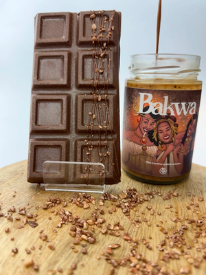 tablette bakwa : chocolat au lait végétal et pâte à tartiner praliné noisette, vegan et sans gluten réalisé par végéta'ly